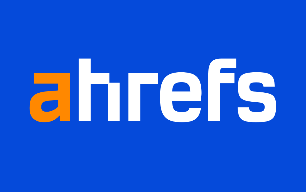 Logotipo de Ahrefs sobre fondo azul